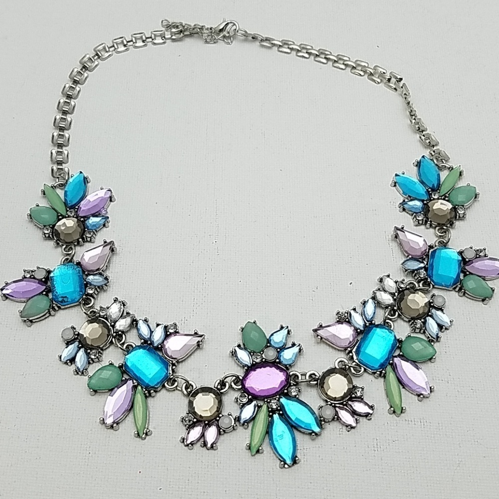 Colorful Pastel Stone Silver Tone 16" Necklace Flower
